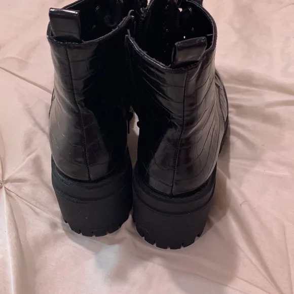 Women black boots - Picture 4 of 5